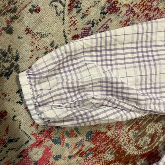 Universal Threads lilac plaid women’s half button up blouse size medium - Picture 5 of 5
